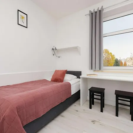 Spacious 10-guests With Parking By Renters * Βαρσοβία